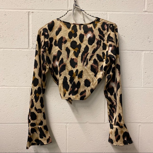 BOOHOO Brown Leopard Print Tie Front Crop Longsleeve Top - Picture 8 of 9